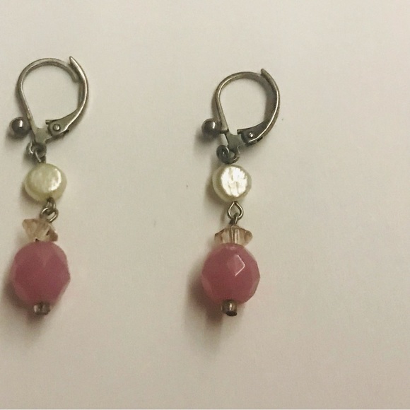 New Silver Color Dangle Earrings Pink Bead Faux Pearl Lever-back Closure - Picture 5 of 10
